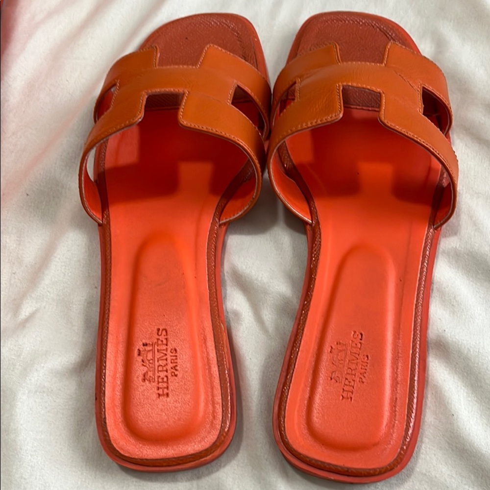 Hermès Signature Orange Packaging